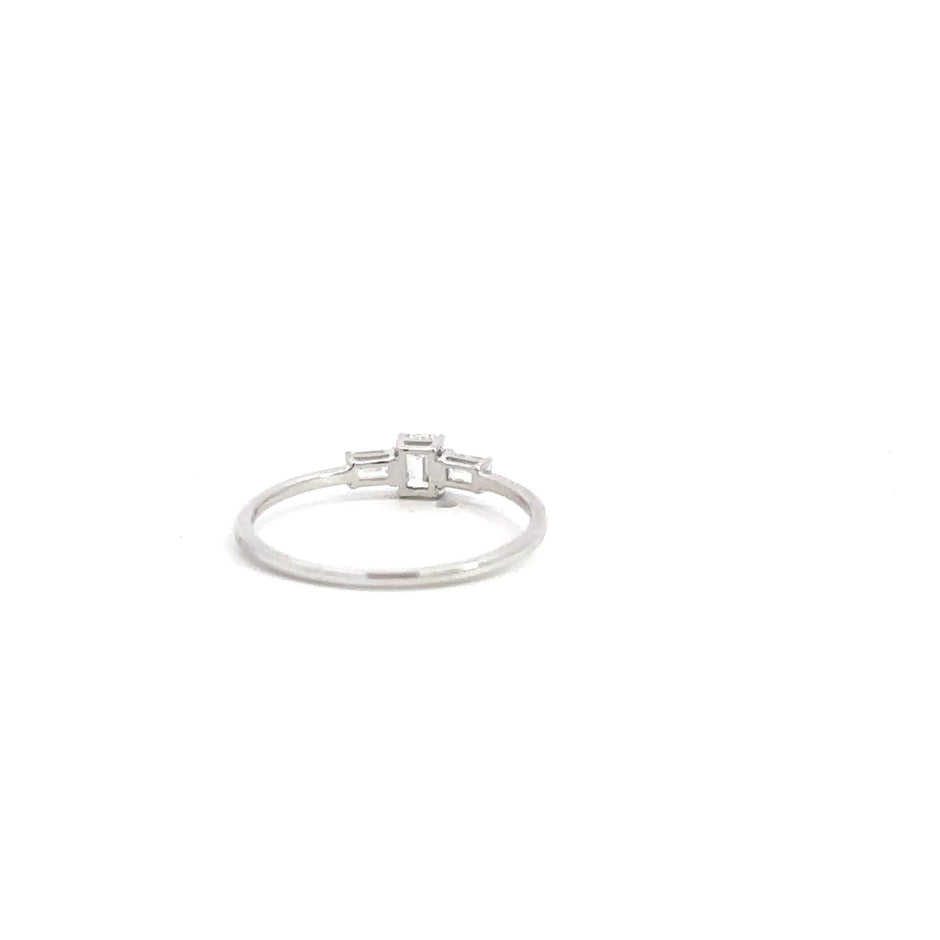 Damen Diamantenring 18kt (750 Weißgold) - Juwelier BenjaminDamen Diamantenring 18kt (750 Weißgold)