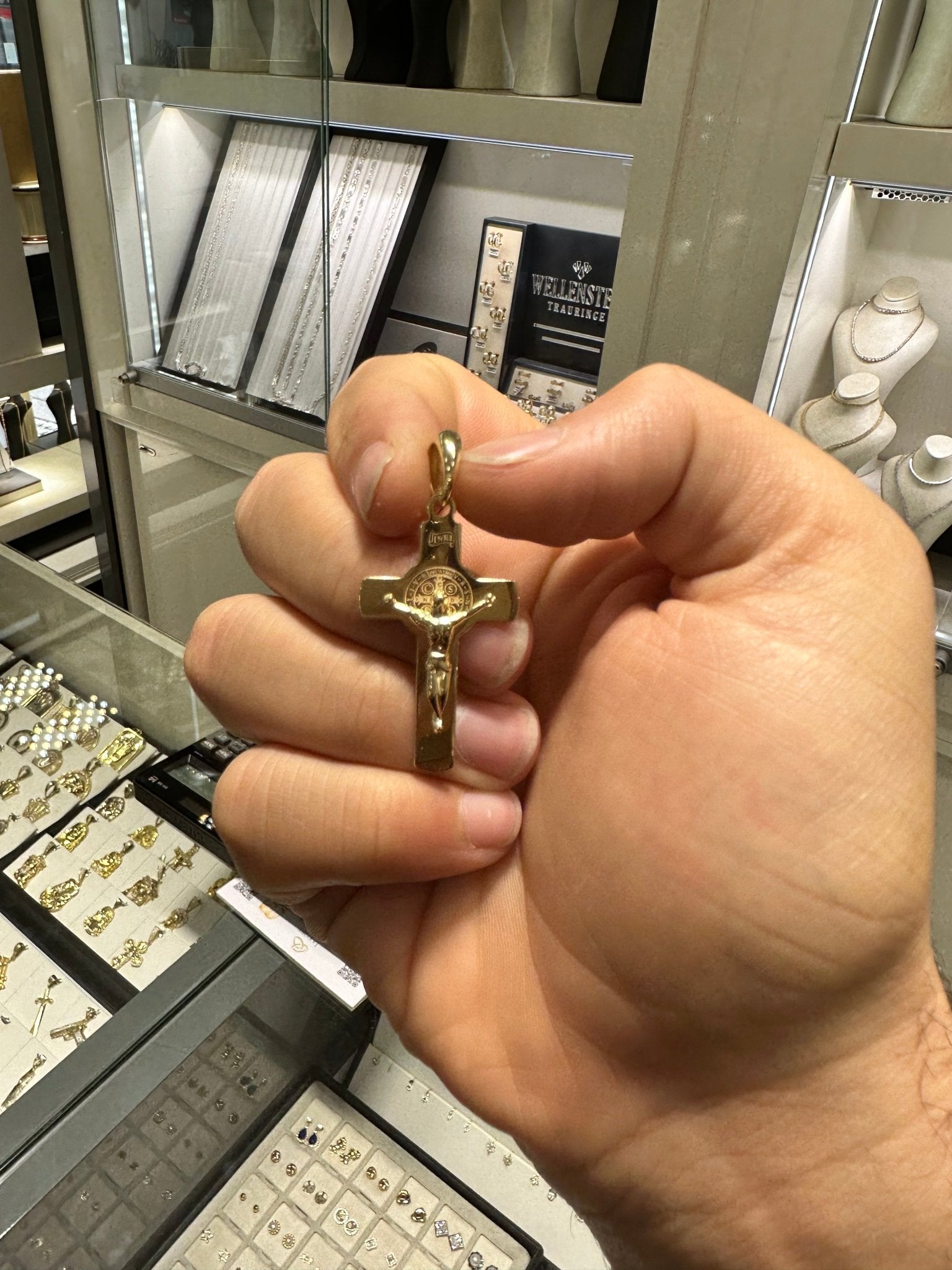 Goldkreuz 14 kt (585 Gold) - Juwelier BenjaminGoldkreuz 14 kt (585 Gold)