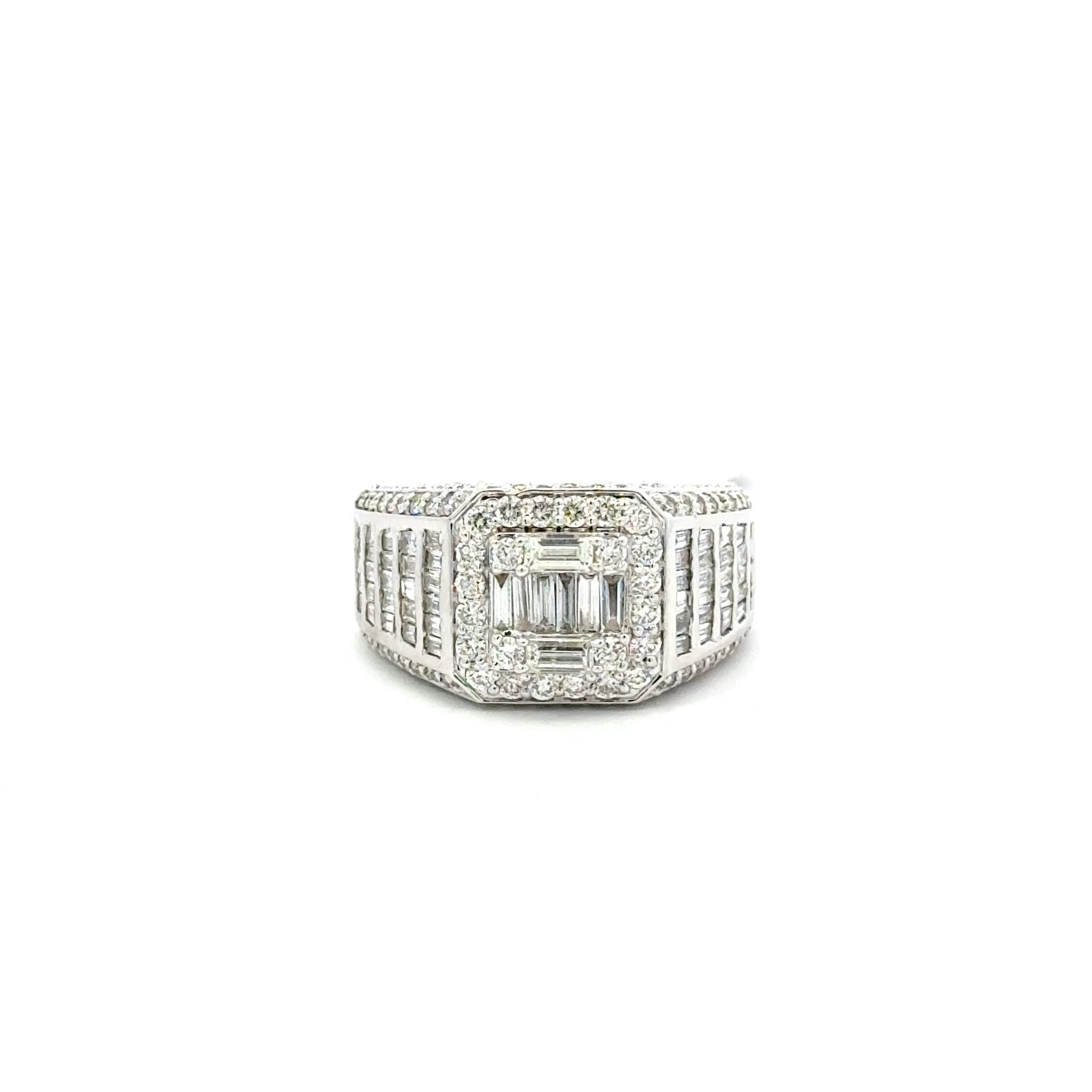 Majesty - Diamantring 18kt (750 Weißgold) - Juwelier BenjaminMajesty - Diamantring 18kt (750 Weißgold)