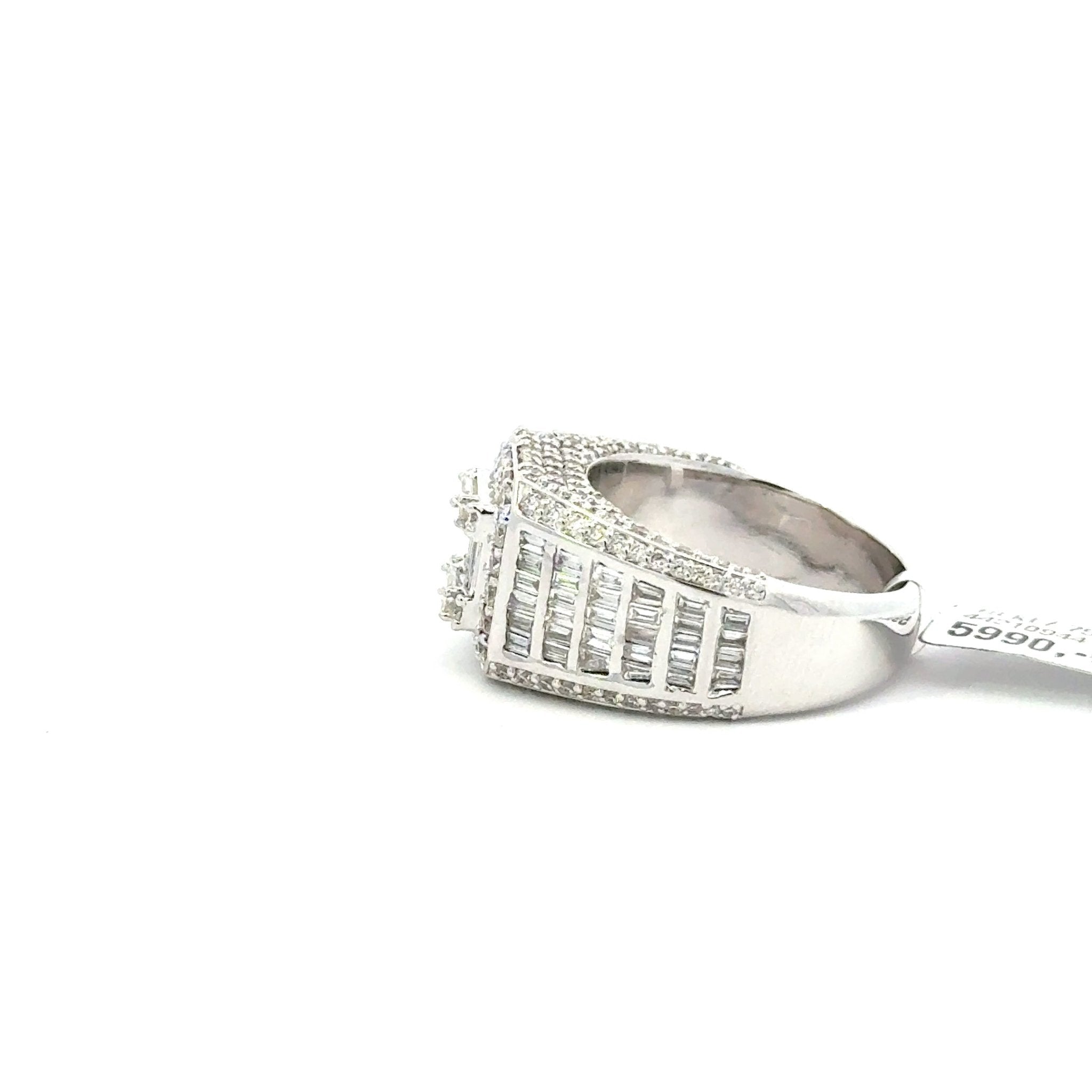 Majesty - Diamantring 18kt (750 Weißgold) - Juwelier BenjaminMajesty - Diamantring 18kt (750 Weißgold)