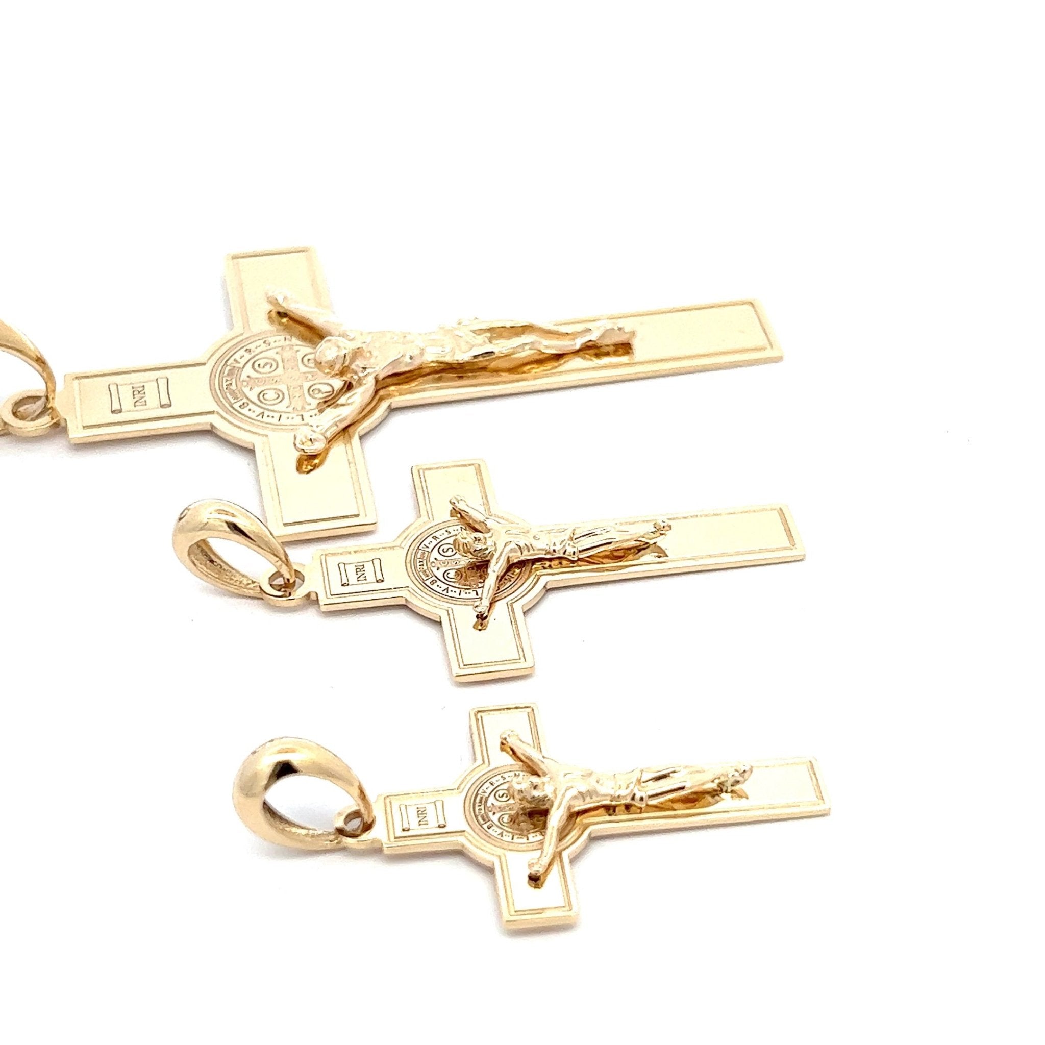 massive Goldkreuze 14 kt (585 Gold) - Juwelier Benjaminmassive Goldkreuze 14 kt (585 Gold)