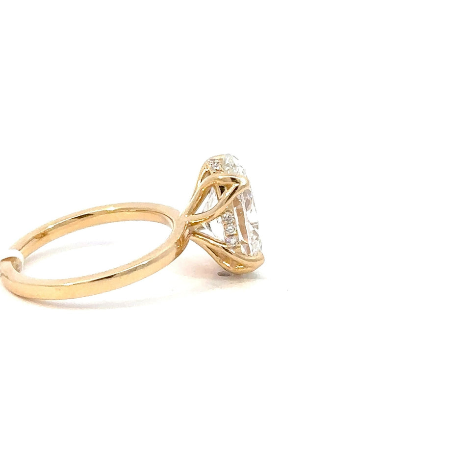 Oval Cut Diamantring 18kt (750 Gelbgold) - 4ct - Juwelier BenjaminOval Cut Diamantring 18kt (750 Gelbgold) - 4ct