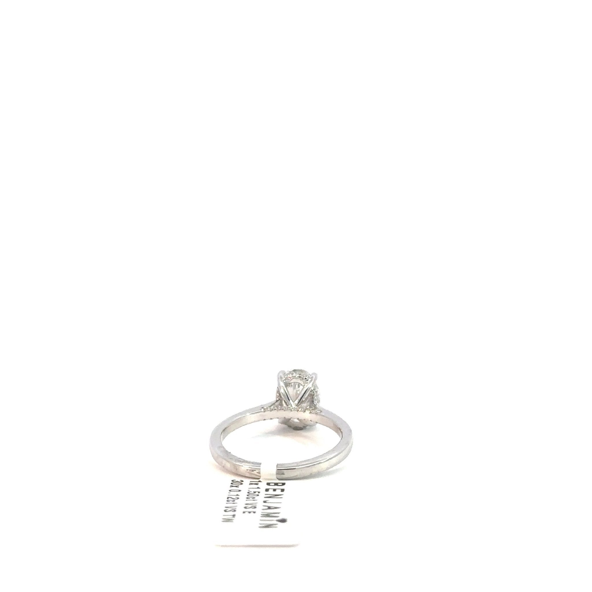 Ovaler Diamantring 18kt (750 Weißgold) - Juwelier BenjaminOvaler Diamantring 18kt (750 Weißgold)