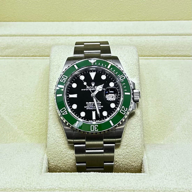 Rolex Submariner "Starbucks" / Ref.: 126610LV / BJ:2025 - Juwelier BenjaminRolex Submariner "Starbucks" / Ref.: 126610LV / BJ:2025