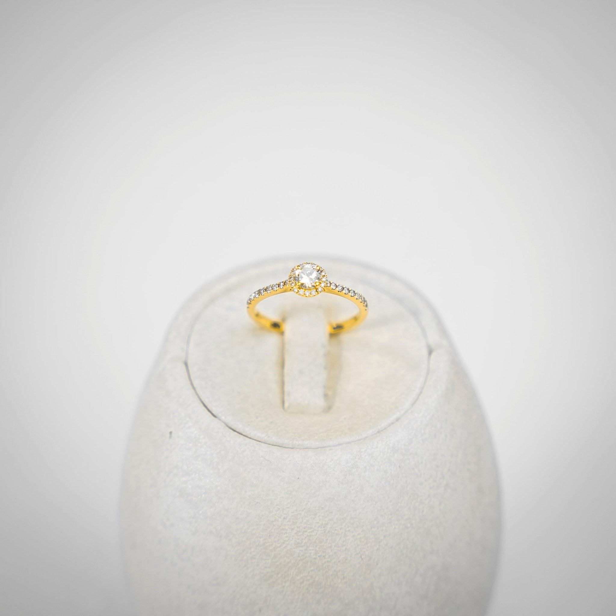 Solitärring / Verlobungsring 0,28ct - Juwelier BenjaminSolitärring / Verlobungsring 0,28ctSchmuck
